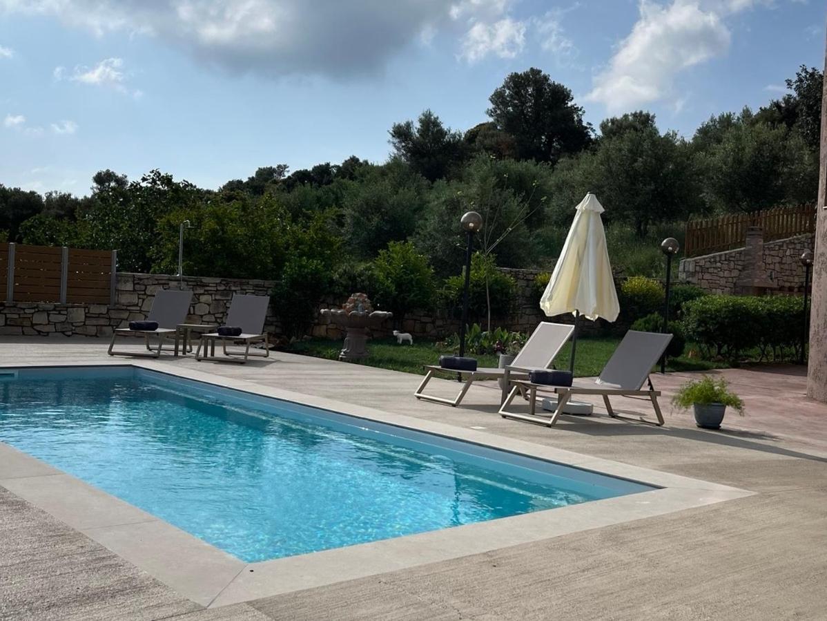 Villa Leondis Melidhonion  ภายนอก รูปภาพ